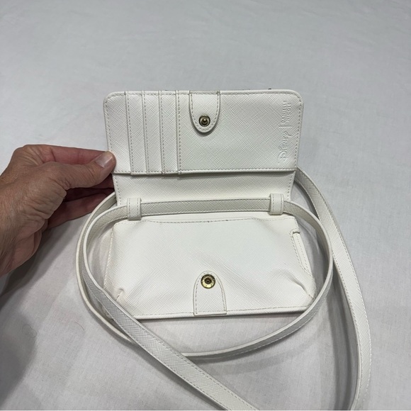 Danielle Nicole Snow White Phone Crossbody Bag Faux Leather - Picture 2 of 7